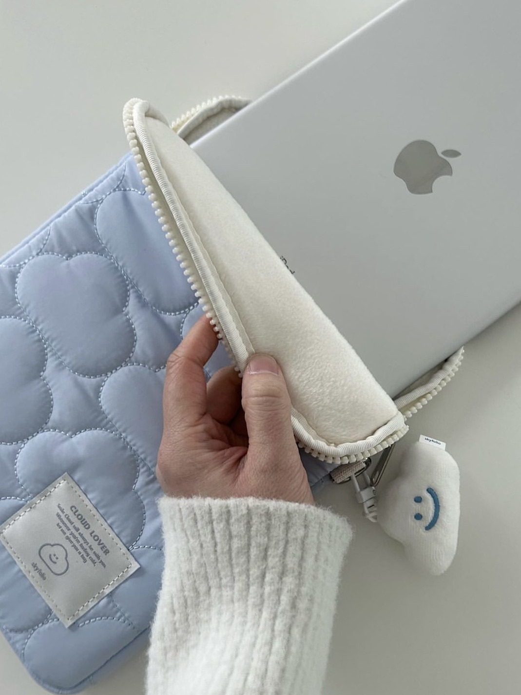 حقيبة كمبيوتر لوحي 9.7-11 بوصة - مراجعة Tablet And Accessories Bag وسعره
